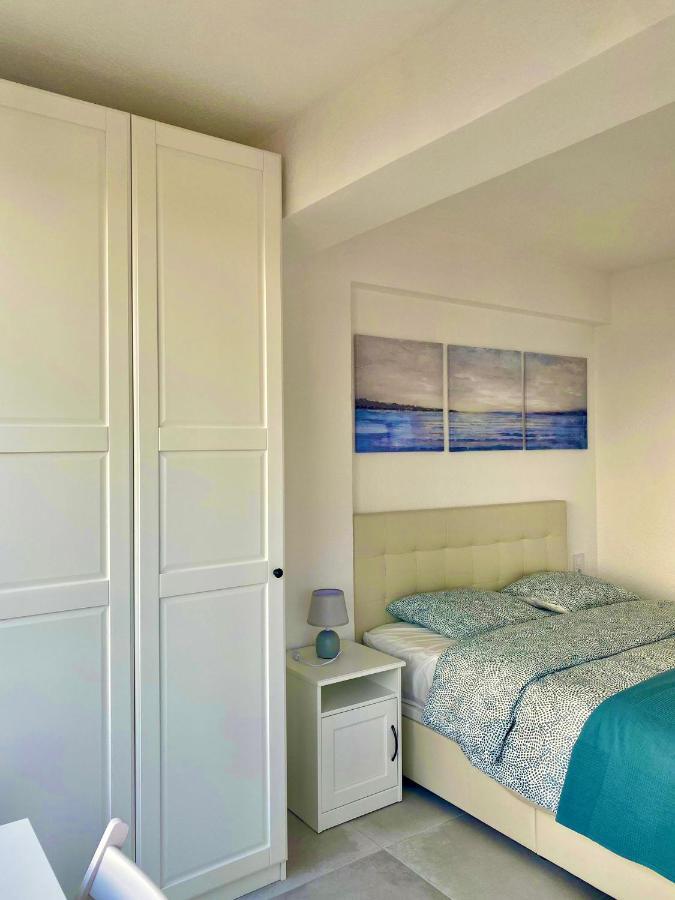 Front With Beautiful Sea View Appartement *